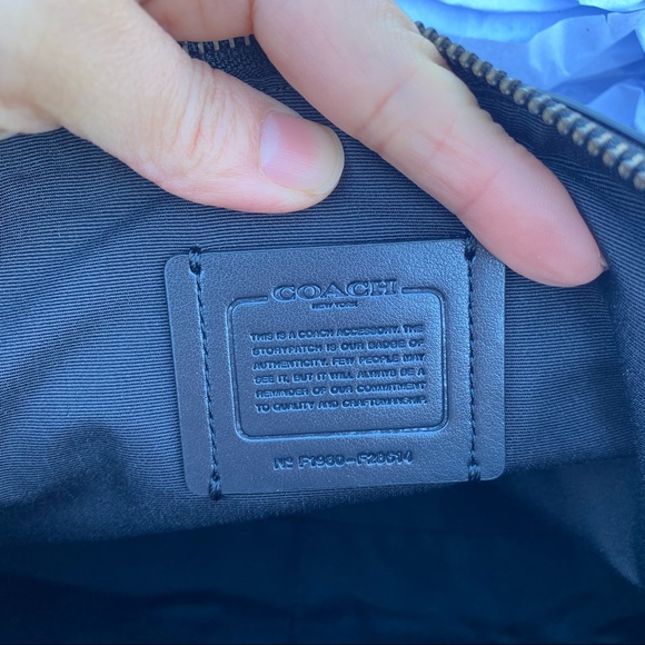 Coach Carryall Pouch - Picture 5 of 9